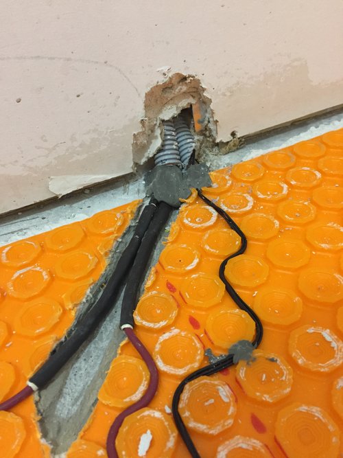 Schluter Membrane with TempZone Cable cold lead closeup