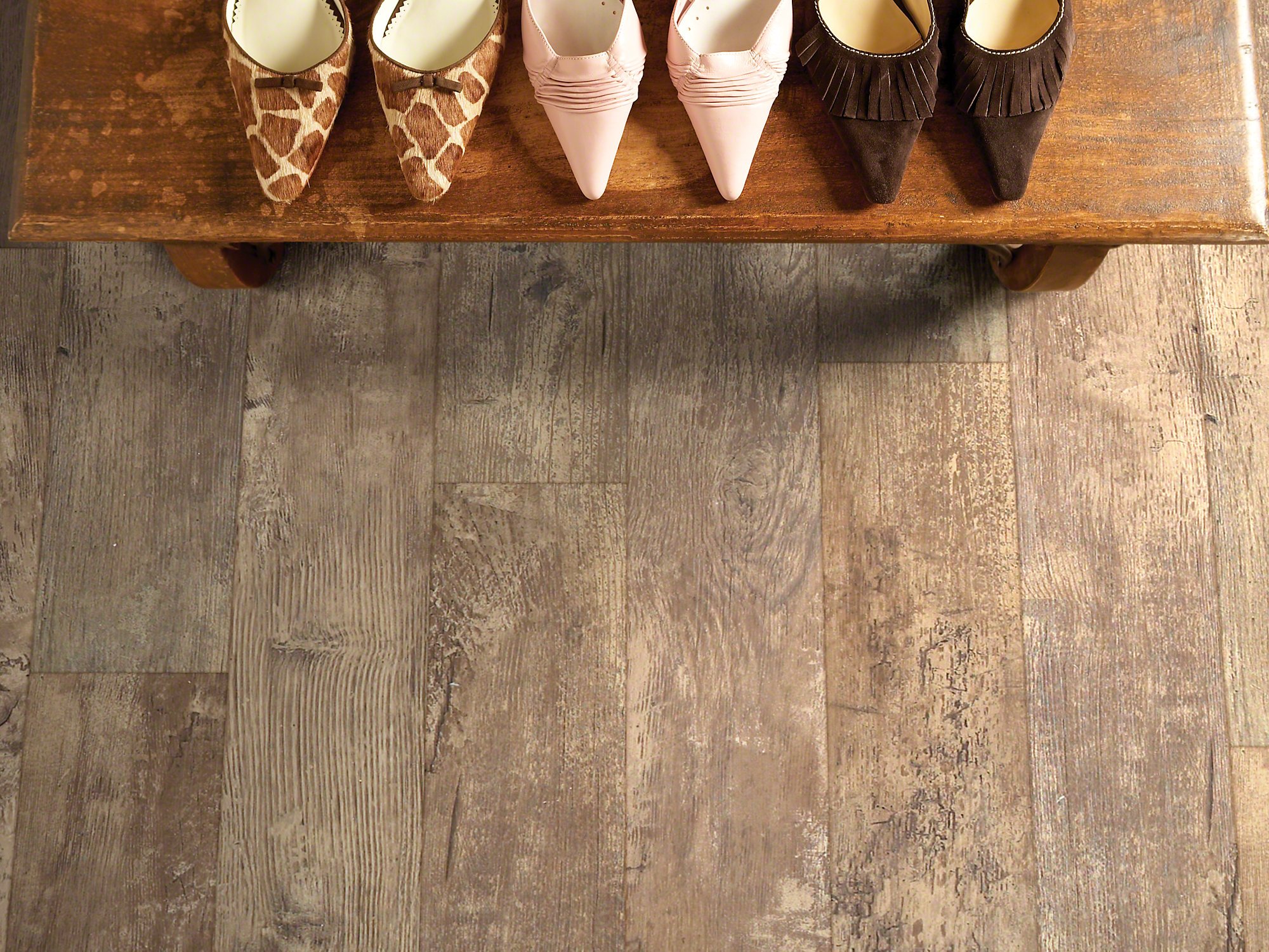 3 Ways Radiant LVT Floors Give You The Best of Both Worlds