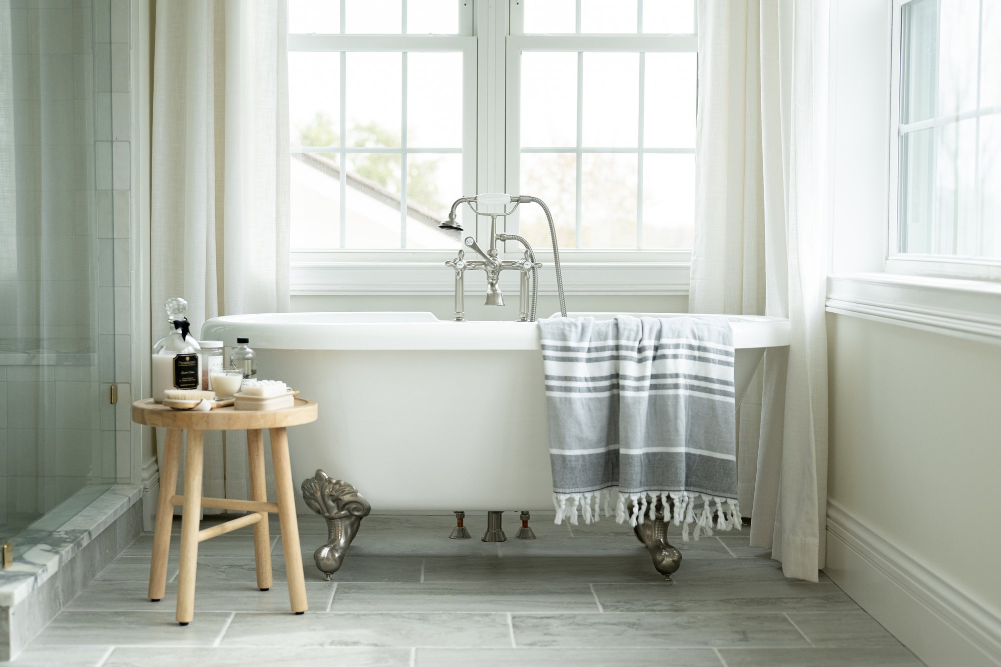 heated bathroom floor installation (6)