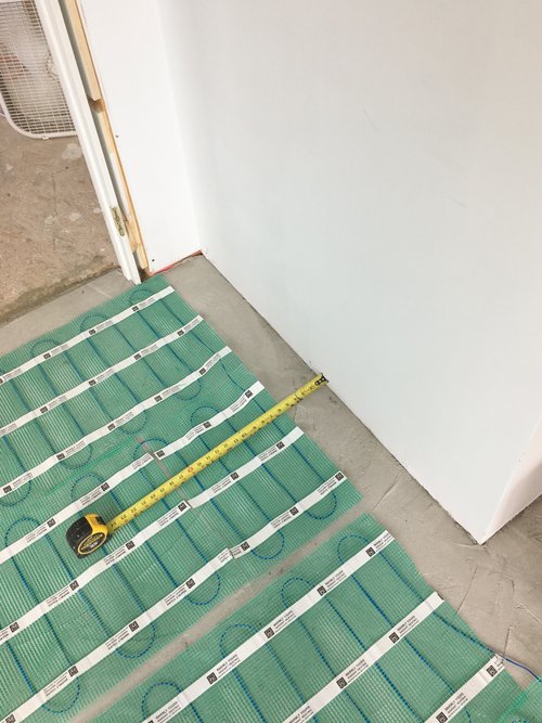 heated bathroom floor installation (3)