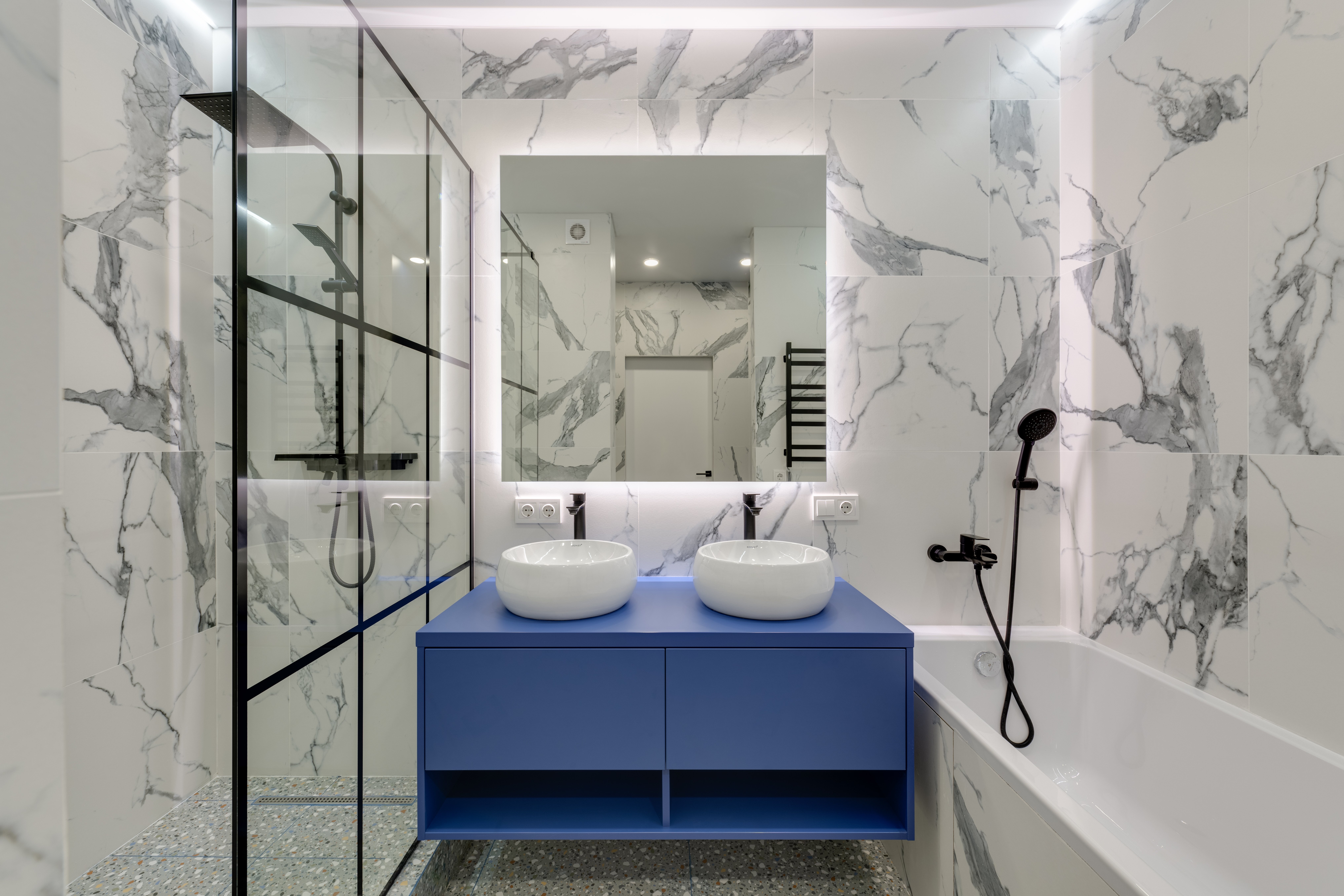 Small modern bathroom with a TempZone Flex Mat