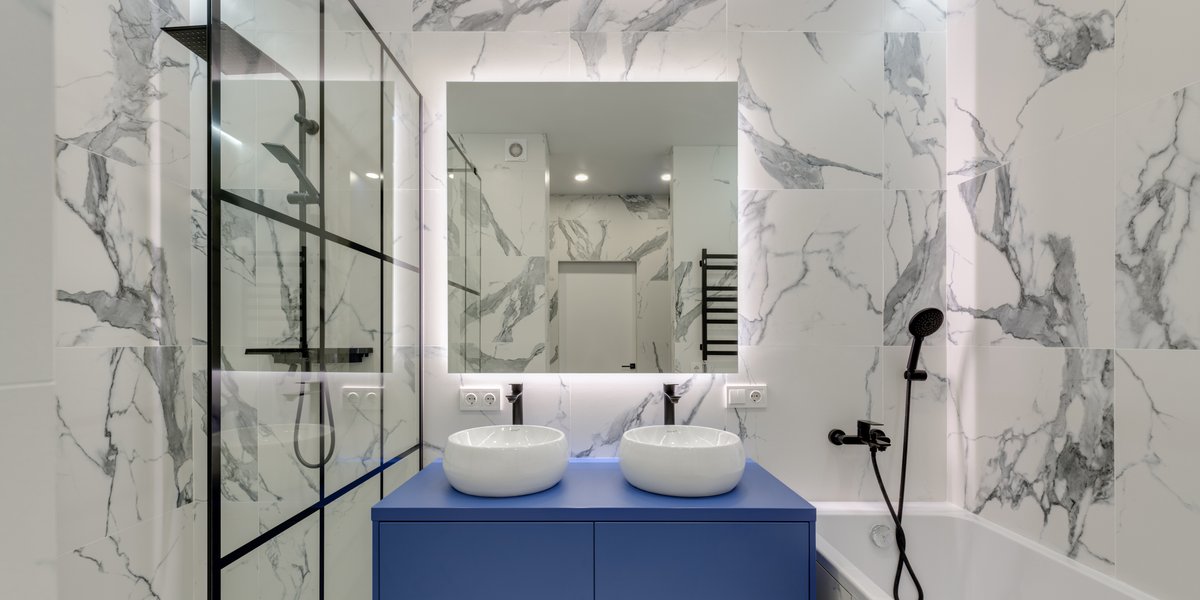 Small modern bathroom with a TempZone Flex Mat