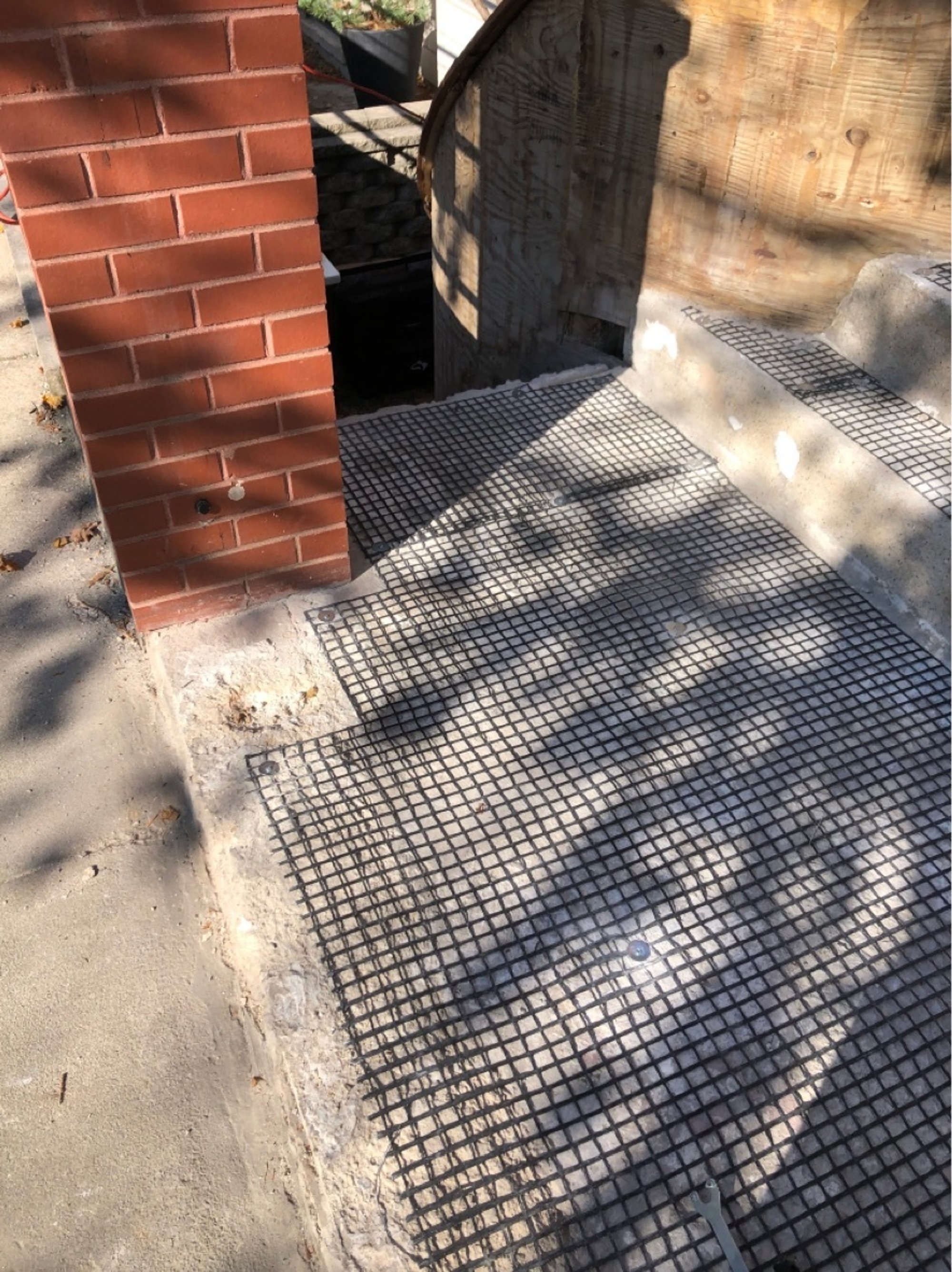 SmartInstall for Snow Melt Cable on Stairs and Landing mesh underlayment layer