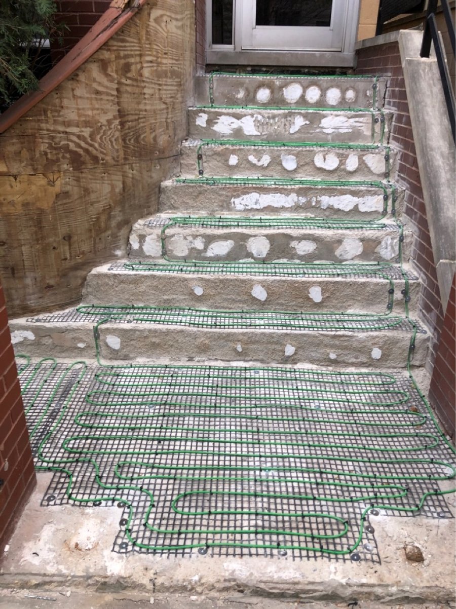 SmartInstall for Snow Melt Cable on Stairs and Landing full stairs view