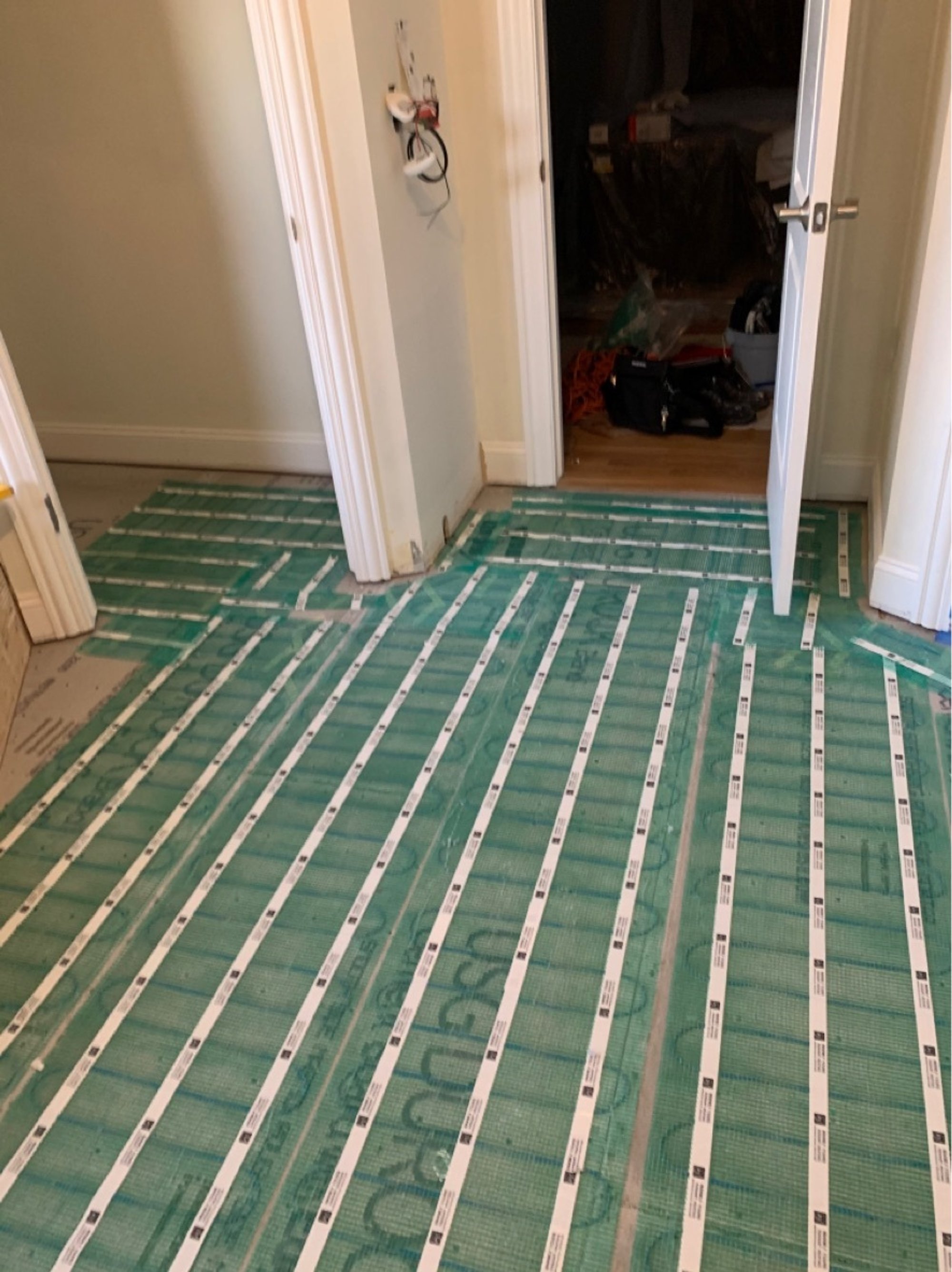 SmartInstall of Floor Heating for a Master Bathroom with tempzone flex roll CARY, IL