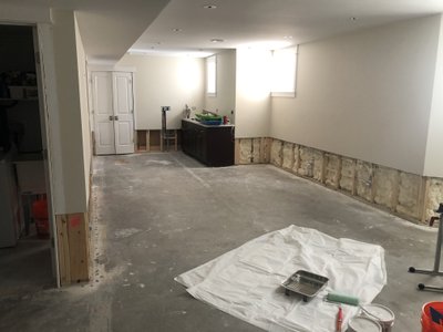 Luxury Comfort for a Spacious Basement Media Room in Chicago, IL