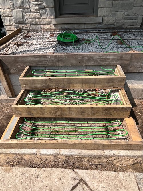 Snowmelt cable layout on stair