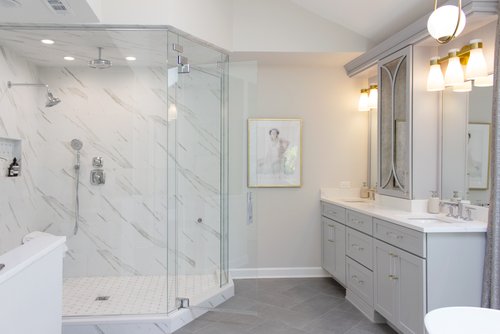Bathroom remodel by Advance Design Studio in Tower Lakes (5)