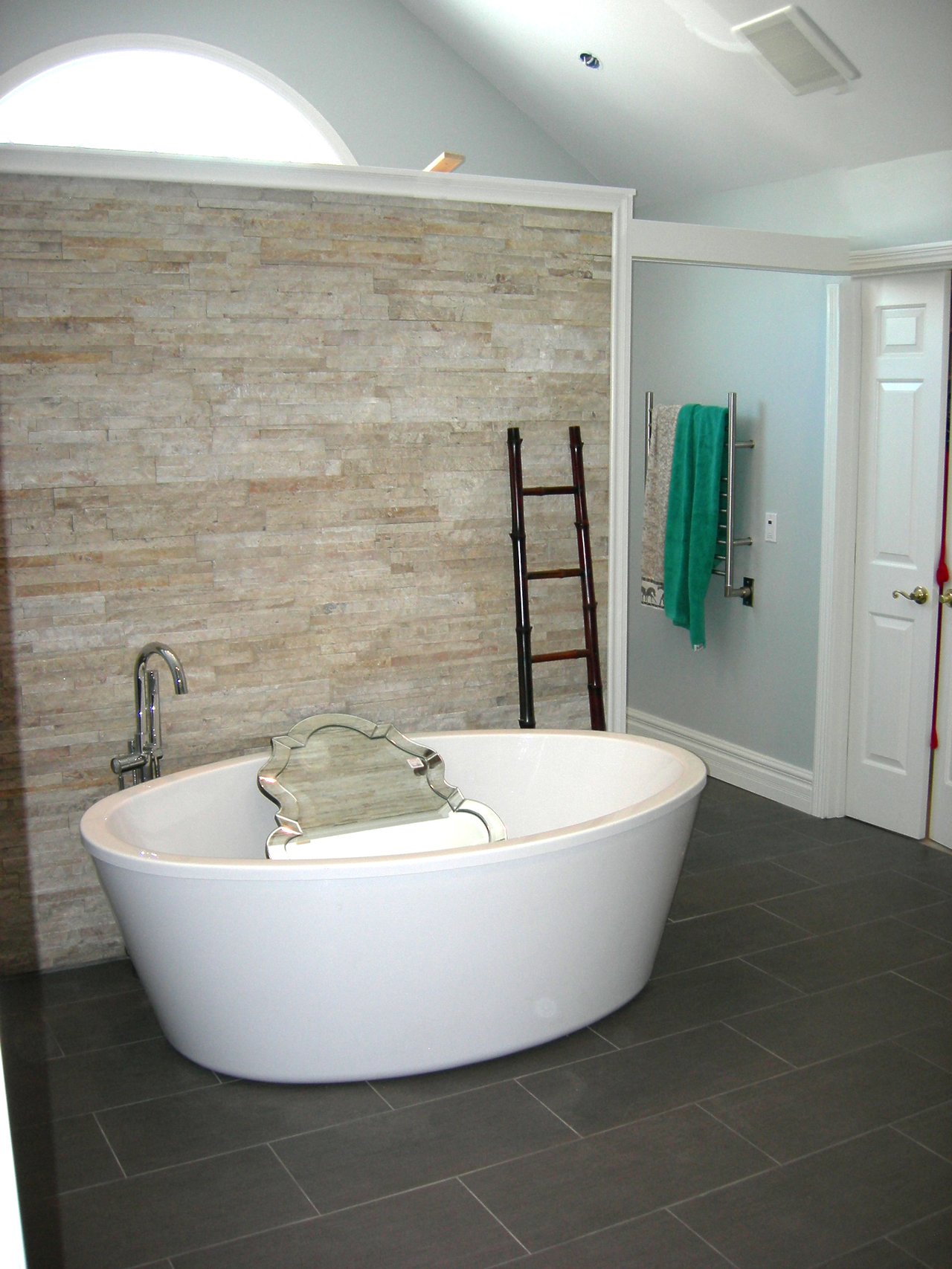 Heated Tile Floors Turned This Cincinnati Master Bath Into a $0.09/Hour Spa