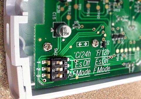 TH115 Faceplate Configuration Switches