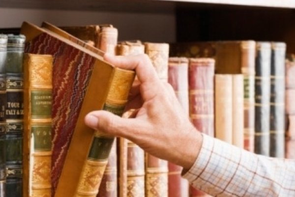 Throw a library theme party