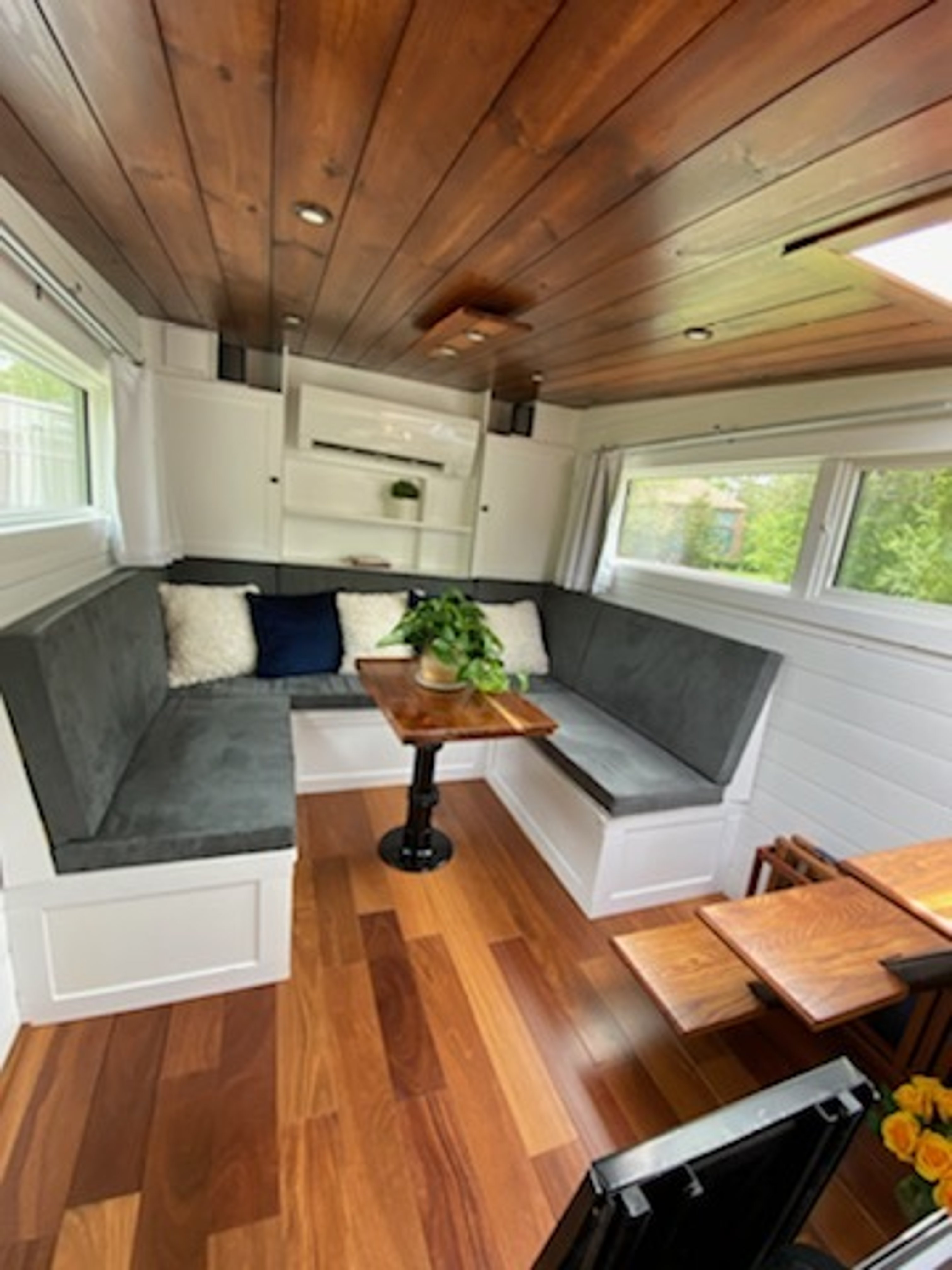 Tiny Living Living Large lounge