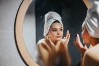 woman with mirror defogger