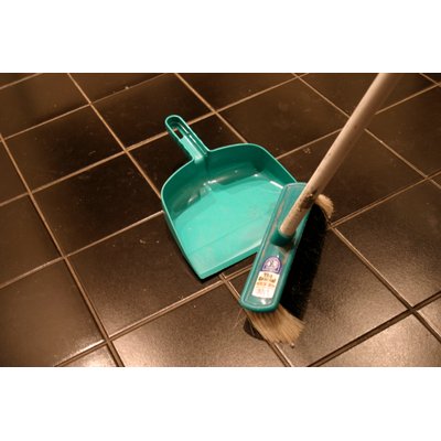 How to Mop  Step-by-Step Instructions for Hardwood, Tile, Ceramic