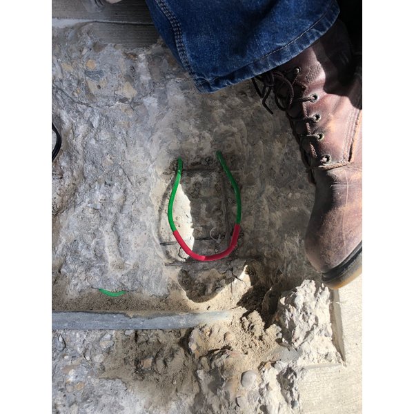 Splicing and repairing a snow-melting cable