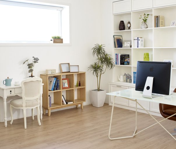Home Office with modern furniture and wood floor